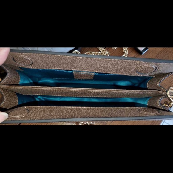 Beige Leather Crossbody Handbag - Picture 3 of 11